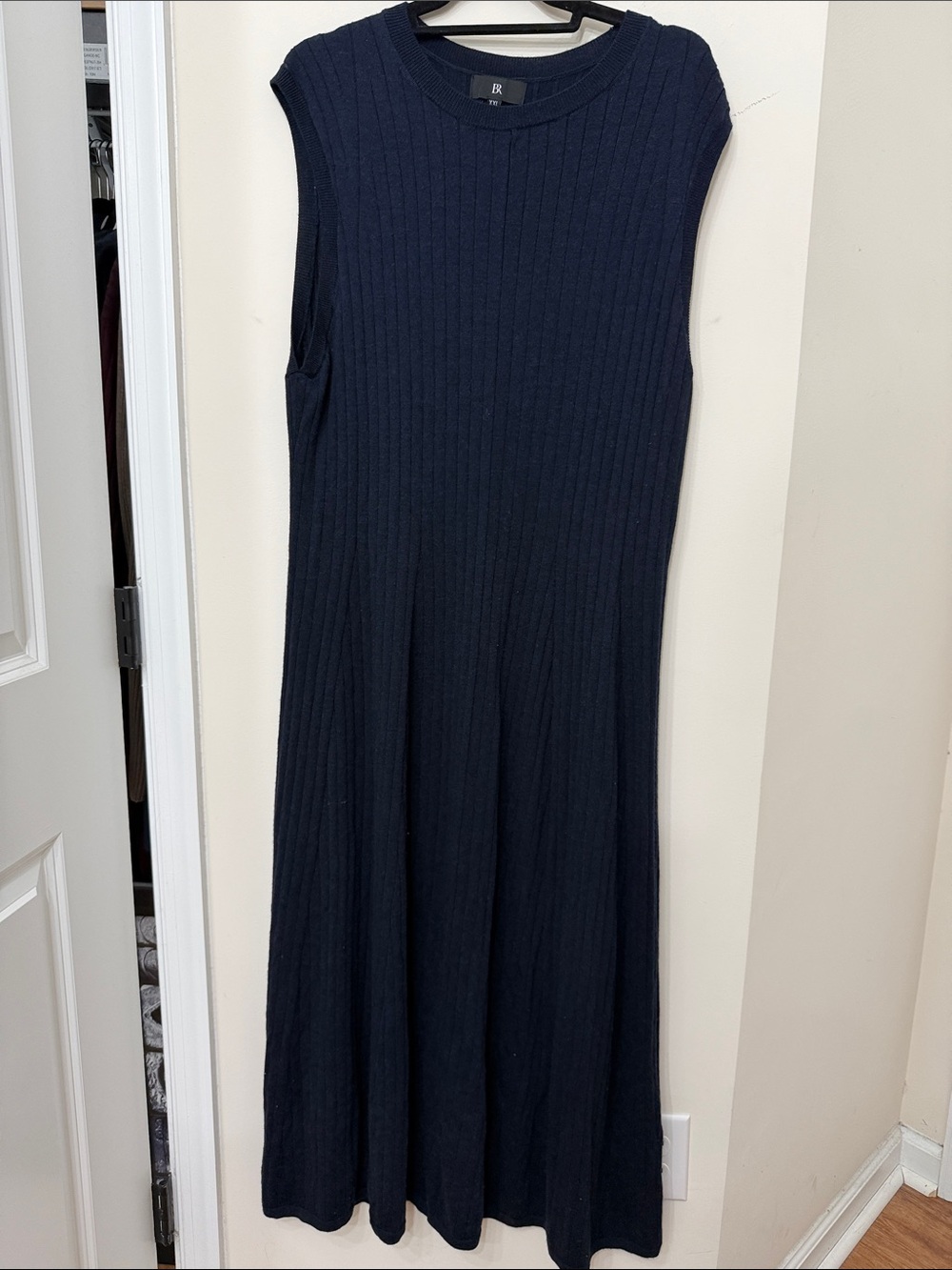 Banana Republic Sleeveless Ribbed Knit Midi Dress in Navy Blue